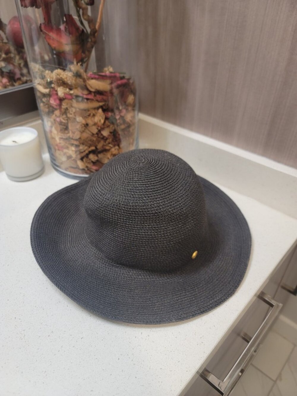Eric Javits Women's Black Squishee Straw Fedora Sun Hat - Picture 2 of 7